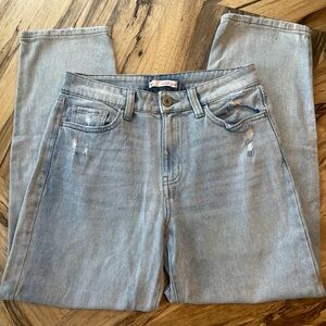 SO High Rise Light Wash Mom Jeans Women’s Size 27